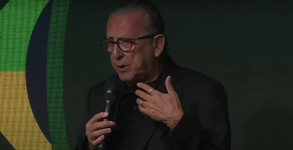 Galvão Bueno se pronuncia após passar o Natal internado: ‘Em fevereiro, estamos juntos’