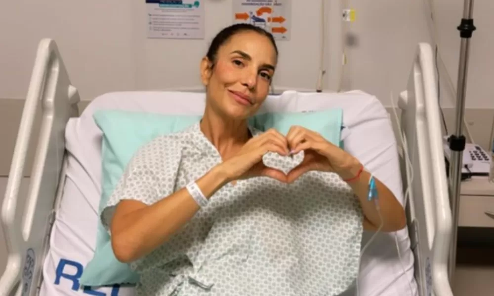 Ivete Sangalo é hospitalizada após desmaiar em casa