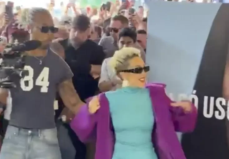 Doja Cat atrai multidão durante evento em shopping da Avenida Paulista