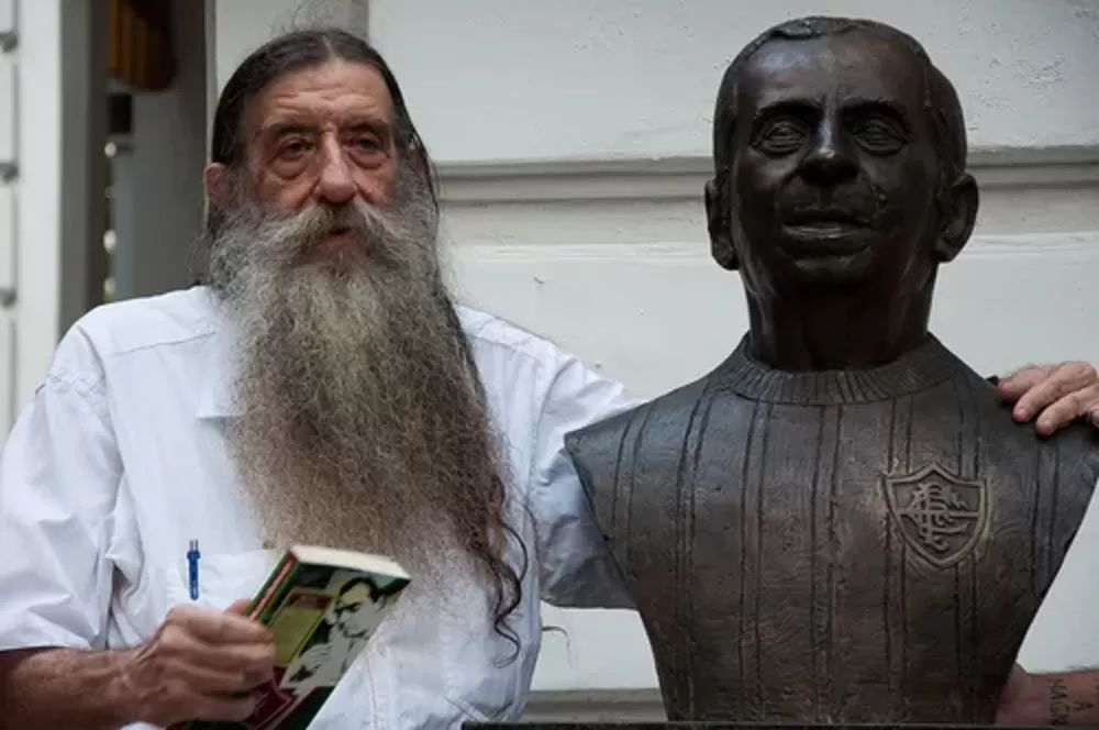 Morre Nelsinho, filho de Nelson Rodrigues e criador do Bloco dos Barbas, aos 79 anos