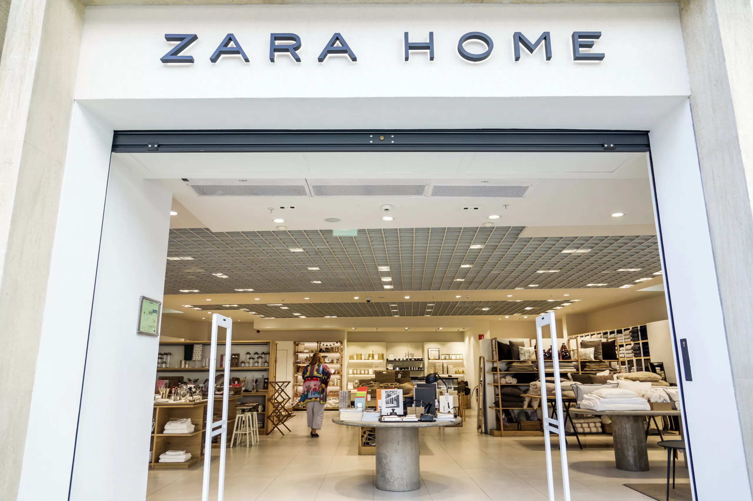 Zara Home abre no Freeport e vai empregar 17 jovens com deficiência