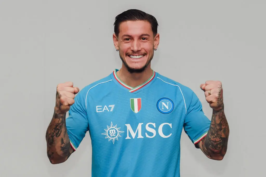 Oficial: Napoli contrata lateral Pasquale Mazzocchi à Salernitana