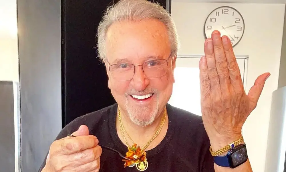 Carlos Villagrán, o Quico de ‘Chaves’, revela diagnóstico de câncer de próstata