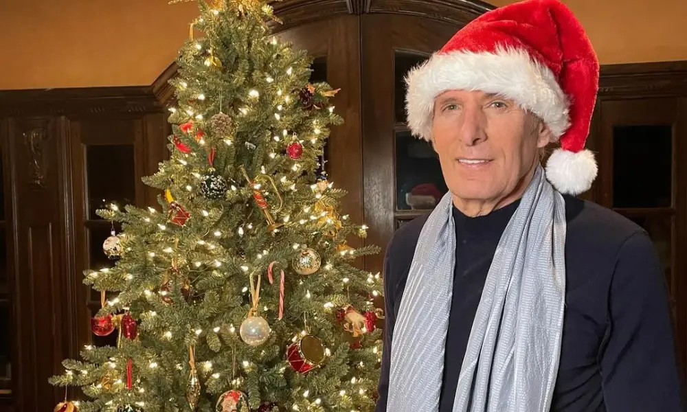 Cantor Michael Bolton passa por cirurgia de emergência após diagnóstico de câncer no cérebro