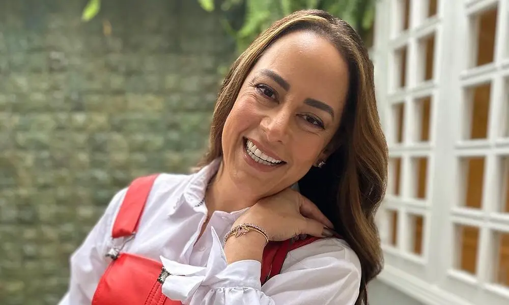 Silvia Abravanel revela que madrasta a expulsou de casa na adolescência: ‘Não tinha opção’