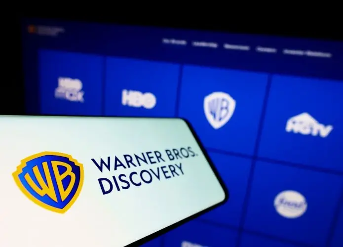 Fusão de gigantes: Warner Bros. e Paramount negociam acordo