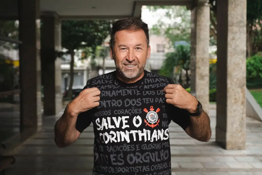 Augusto Melo é eleito presidente do Corinthians e encerra dinastia do grupo de Andrés Sanchez após 16 anos