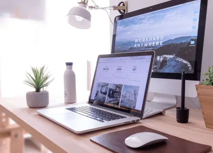 Indústria global de PCs tem novo declínio após boom de 2021