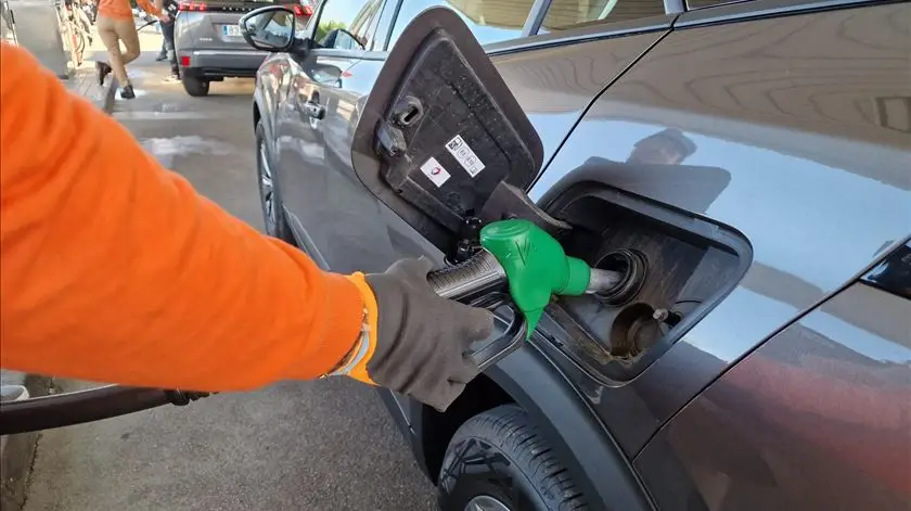 Combustíveis. Preços de gasolina e gasóleo devem voltar a descer