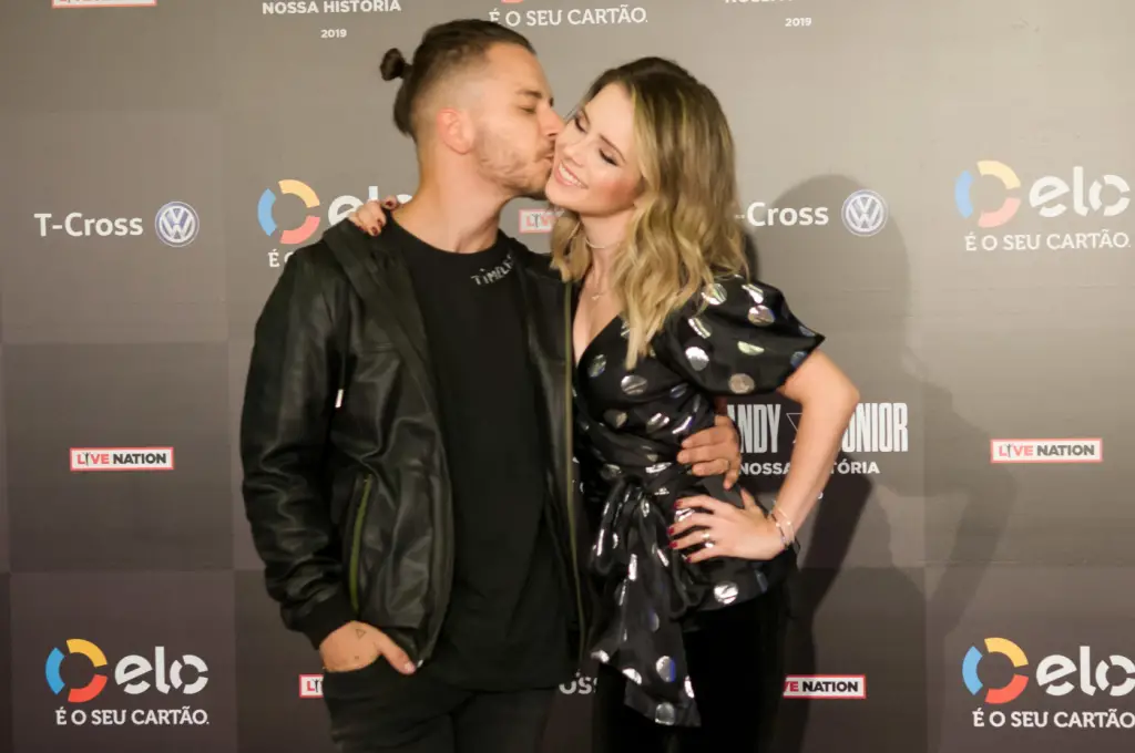 Junior Lima revela que teve crises de pânico após fim da parceria com Sandy: ‘Altos e baixos’