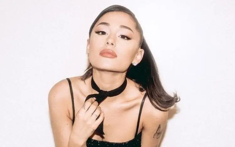 Ariana Grande vai lançar música inédita após quase três anos