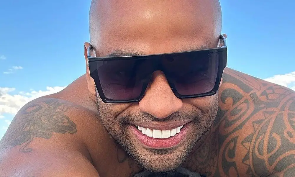 Após romance em ‘A Fazenda’, Cézar Black pede Kally Fonseca em namoro