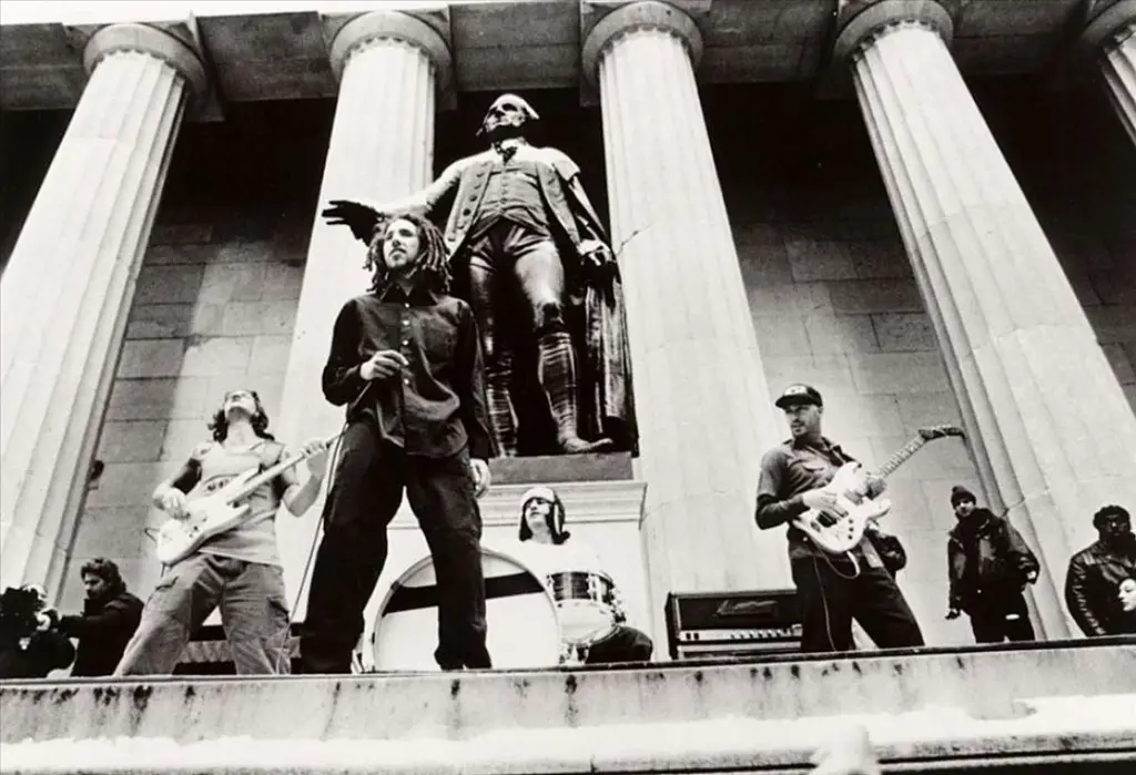 Baterista afirma que Rage Against The Machine não fará mais shows – Headline News, edição das 23h