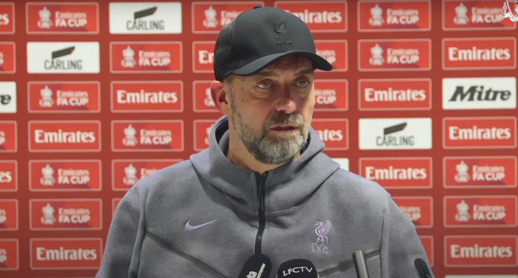 A resposta de Klopp sobre Van Dijk que arrancou sorrisos na conferência