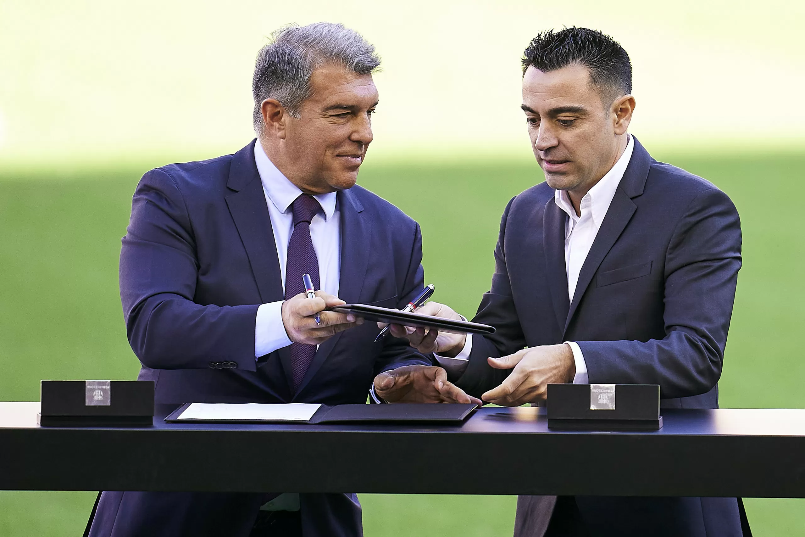 "Não vou demitir Xavi porque ele não merece. Vamos lutar na Liga"