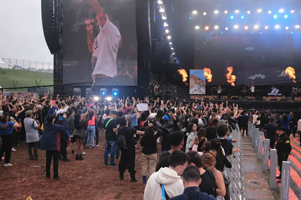 Lollapalooza 2024: PM prende trio que furtava celulares; 30 aparelhos recuperados