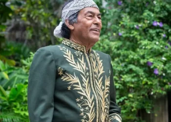 Ailton Krenak é o primeiro indígena a tomar posse na Academia Brasileira de Letras