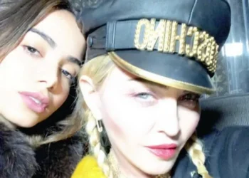 Anitta recusa convite do Met Gala para ir ao show de Madonna em Copacabana