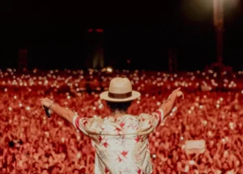 Bruno Mars no Brasil: ingressos esgotam na venda geral dos shows em SP em menos de 1 hora