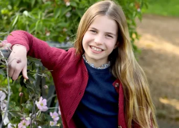 Princesa Charlotte completa 9 anos e recebe homenagem especial dos pais