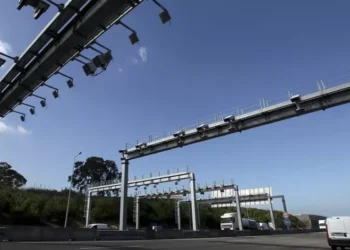 “Agora, quem paga?”. Economista avisa que fim das portagens tem de ser compensado