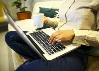 Em busca de melhores salários, 32% dos brasileiros pretendem mudar de emprego em 2024