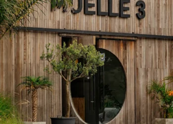 “A Importância da Economia no Mundo Atual”