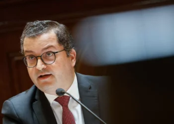 Governo vai insistir no desagravamento do IRS até ao 8º escalão