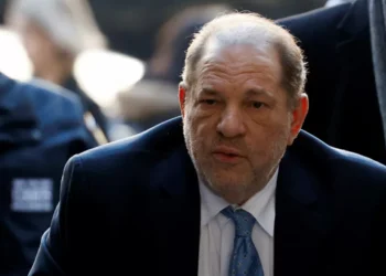 Harvey Weinstein é diagnosticado com câncer enquanto cumpre pena por crimes sexuais