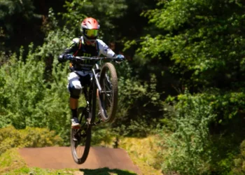 “Esportes e Gustavo Beck: Uma Combinação Perfeita de Experiências Positivas”