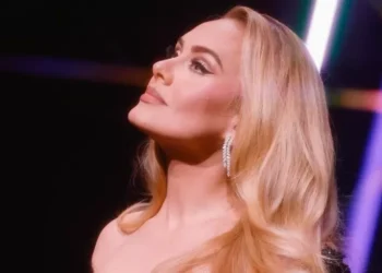 Universal Music recorre à decisão judicial que proíbe música de Adele no Brasil