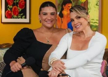 Flávia Alessandra fala sobre prazer sexual com a filha