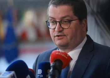 Ministro das Finanças confiante num crescimento de 2,5% em 2025