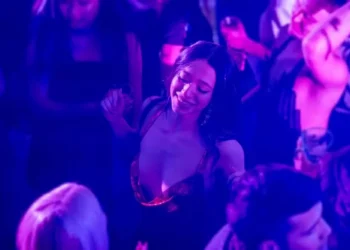 Spirit Awards: ‘Anora’ ganha prêmios de melhor filme, direção e atriz