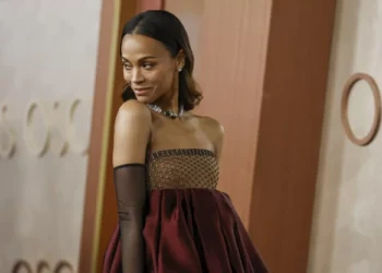 Zoe Saldaña, de ‘Emília Pérez’, vence como melhor Atriz Coadjuvante