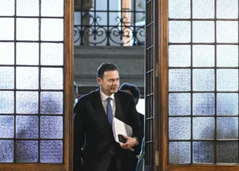 Queda? “Razão é sucesso do Governo e popularidade” de Montenegro