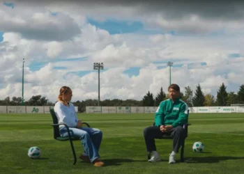 Sporting colocou Morita e Miri a conversar em japonês. Eis o resultado