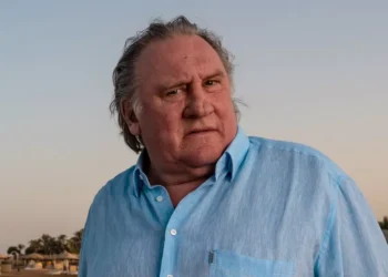Promotoria pede 18 meses de prisão com suspensão da pena para Gérard Depardieu