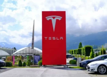 Tarifas de Trump sobre carros importados podem beneficiar a Tesla