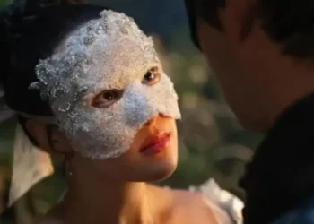 Quarta temporada de ‘Bridgerton’ foca em romance entre Benedict e Sophie