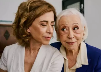 Fernanda Torres e Fernanda Montenegro serão homenageadas no Senado