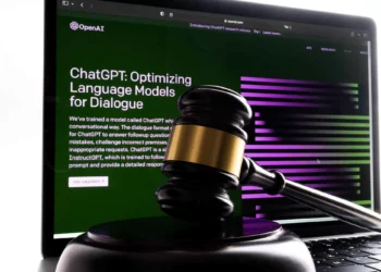 Quais as intenções da OpenAI ao pressionar o governo dos EUA?