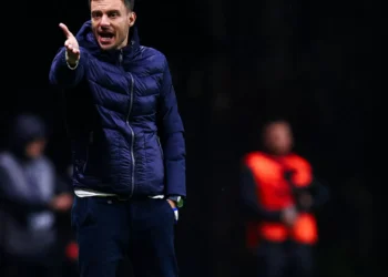 Anselmi critica arbitragem e aponta penálti do Benfica: “Ou são todos…”