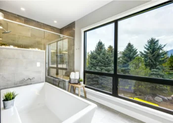 Janelas do futuro: tecnologia de smartphones protege e ajuda na conta de luz