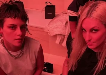 Kristen Stewart e Dylan Meyer se casam em cerimônia intimista em restaurante mexicano