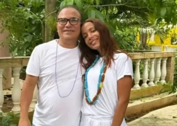 Pai de Santo de Anitta participa de ato de Bolsonaro em São Paulo