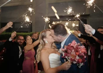 Casamentos movimentam a economia, mas há quem faça por amor