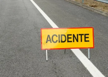 Quatro crianças e dois adultos feridos em despiste no Barreiro