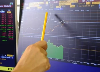 Efeito imediato das tarifas de Trump é negativo, mas  “os anos dourados da Europa” podem voltar