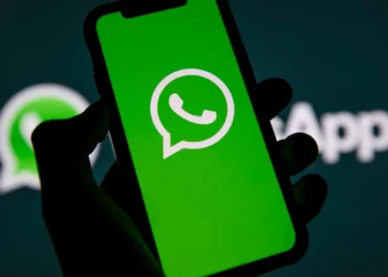 WhatsApp caiu? Aplicativo enfrenta problemas com mensagens em grupo